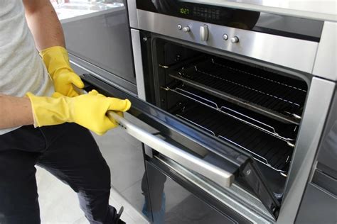 how long does a new stove smell